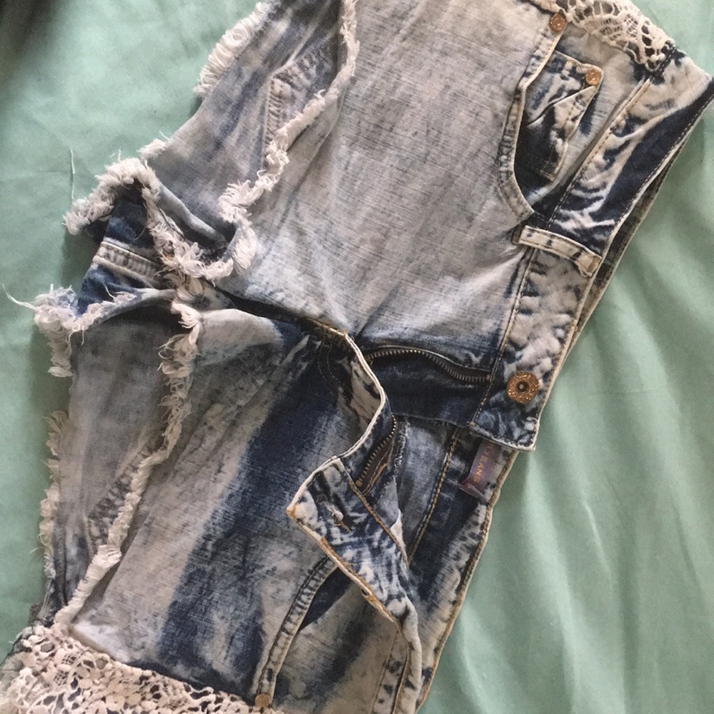 Boom Boom jean shorts